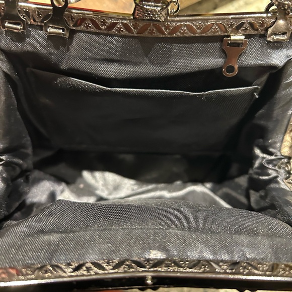 BEAUTIFUL VINTAGE Black beaded Evening bag- Metal Frame & Chain Strap - Picture 6 of 6